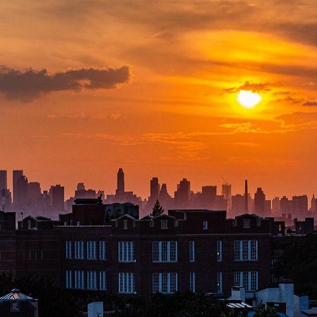 Elmhurst Hotel New York Buitenkant foto
