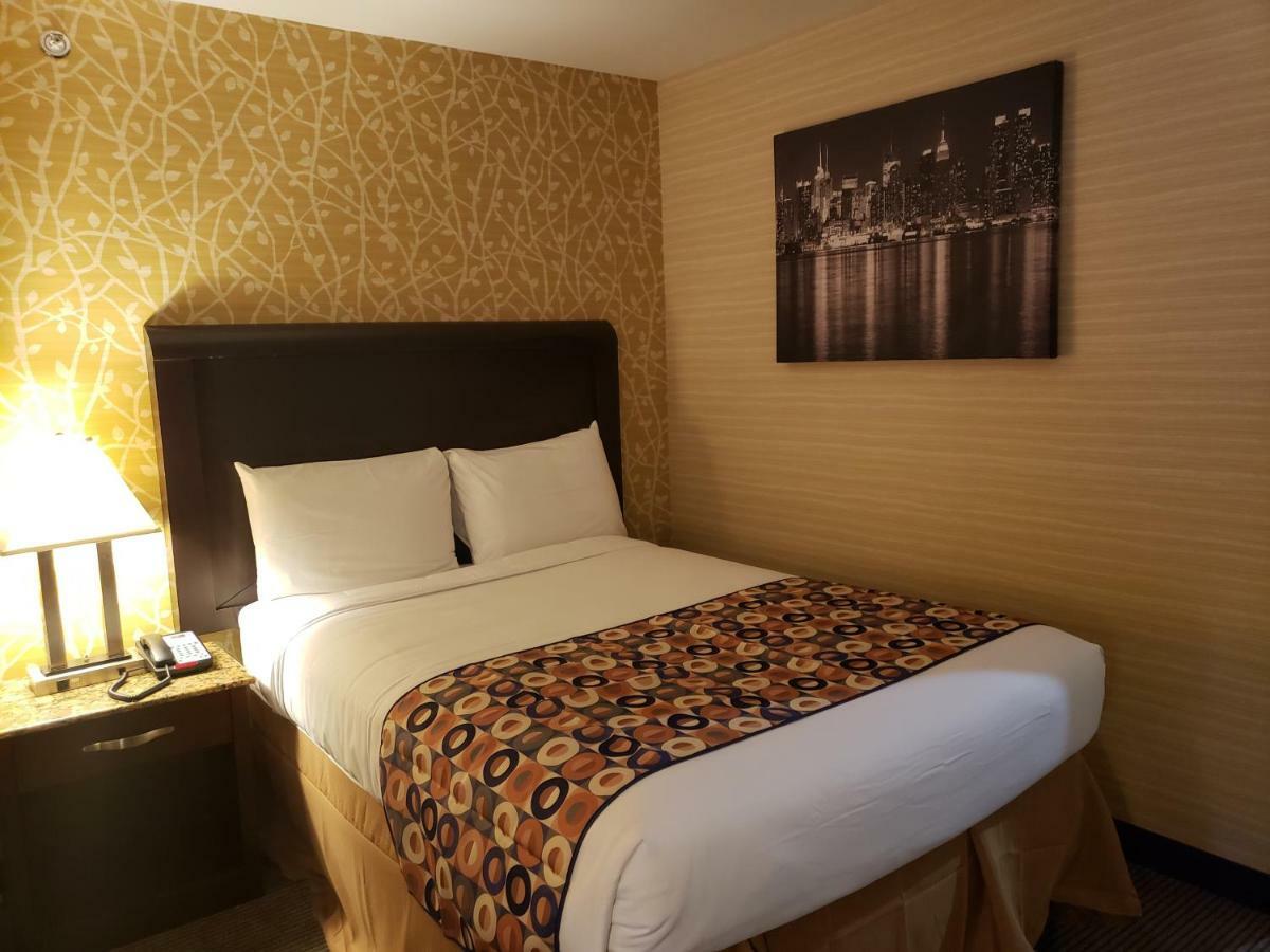 Elmhurst Hotel New York Buitenkant foto