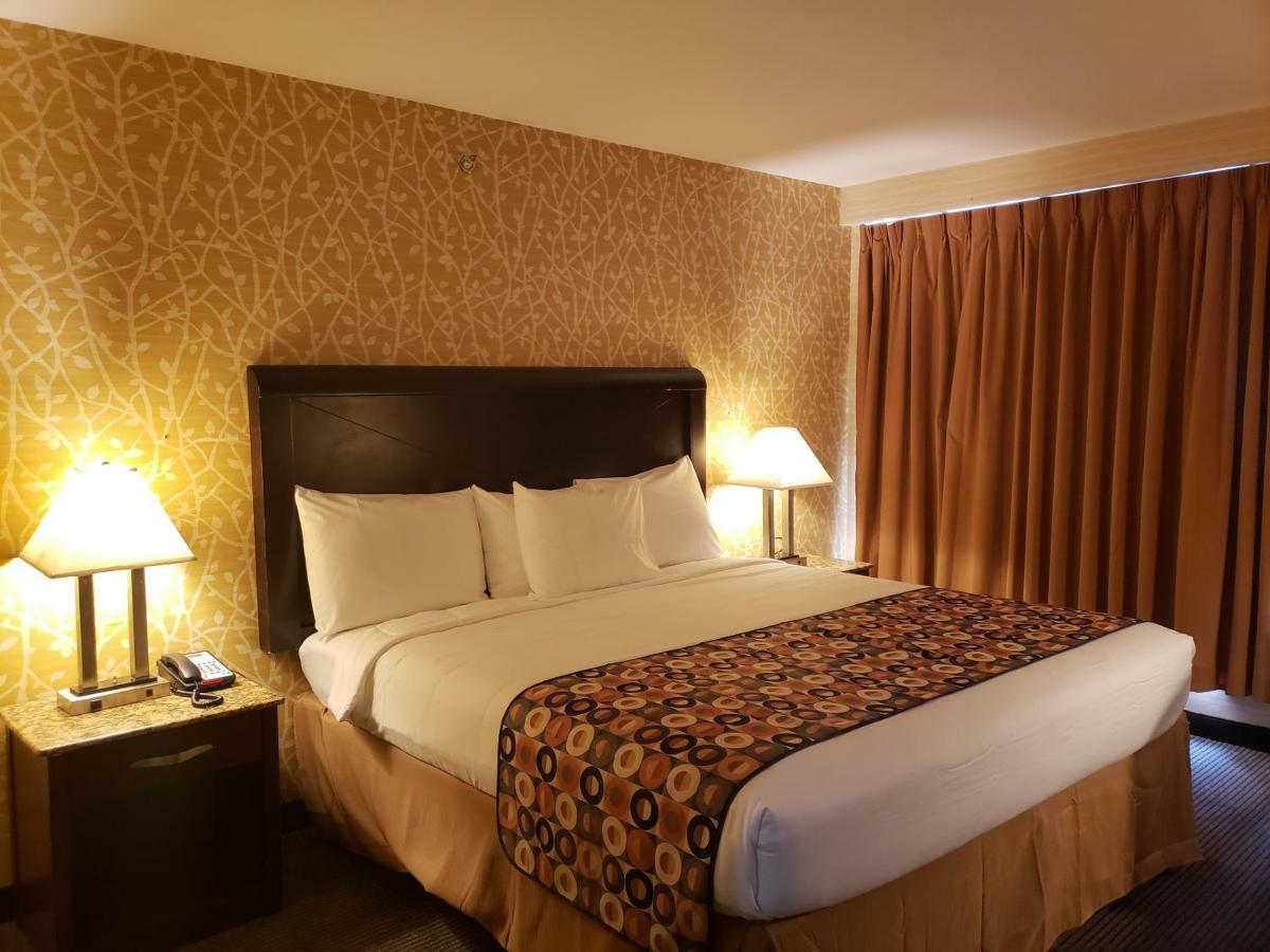 Elmhurst Hotel New York Buitenkant foto